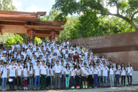 Trại hè Việt Nam 2014: “ Đại gia đình” của những bạn trẻ kiều bào