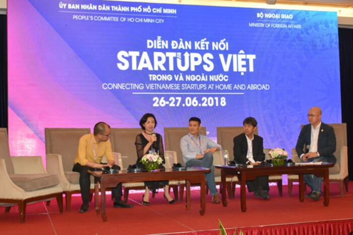 Thảo luận chuyên đề tại “Diễn đàn kết nối Startup Việt trong và ngoài nước” (TPHCM, tháng 6/2018)