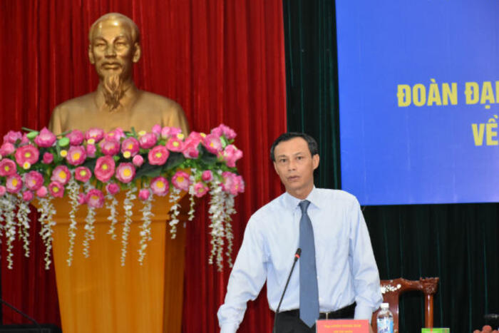 Ông Lương Thanh Nghị - Phó Chủ nhiệm Ủy ban Nhà nước về người Việt Nam ở nước ngoài phát biểu tại buổi gặp mặt.