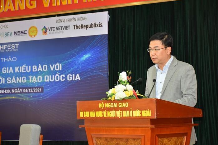 Thứ trưởng Ngoại giao, Chủ nhiệm Ủy ban Nhà nước về NVNONN Phạm Quang Hiệu phát biểu Khai mạc Hội thảo