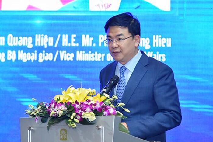 Thứ trưởng Bộ Ngoại giao Phạm Quang Hiệu phát biểu tại Diễn đàn