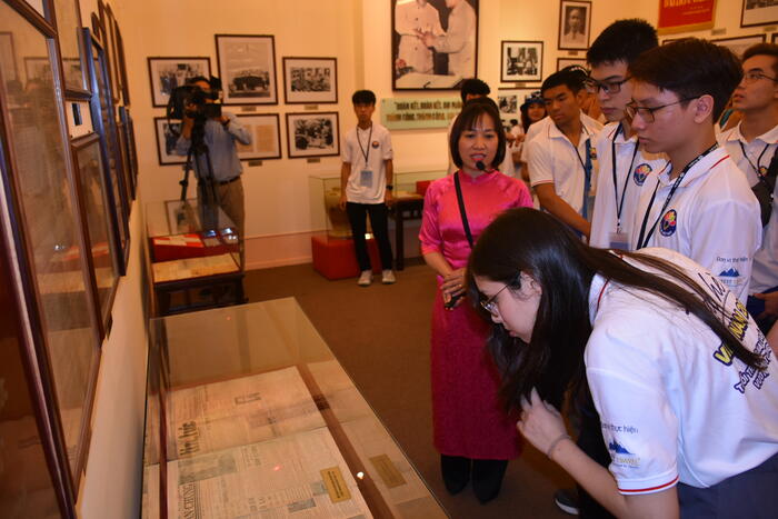 Các đại biểu Trại hè Việt Nam 2023 thăm Bảo tàng MTTQ Việt Nam