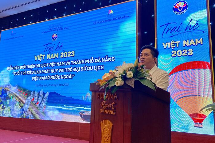 Ông Đinh Hoàng Linh, Vụ trưởng Vụ Thông tin – Văn hóa, Ủy ban Nhà nước về người Việt Nam ở nước ngoài, Bộ Ngoại giao phát biểu khai mạc