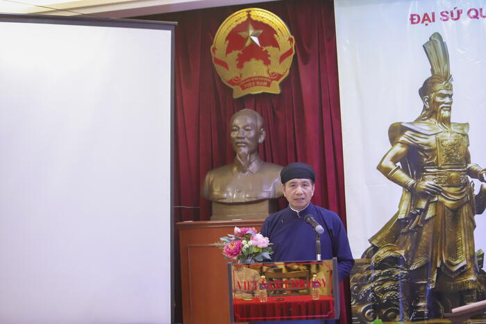 Đại sứ Đinh Ngọc Linh phát biểu tại buổi lễ