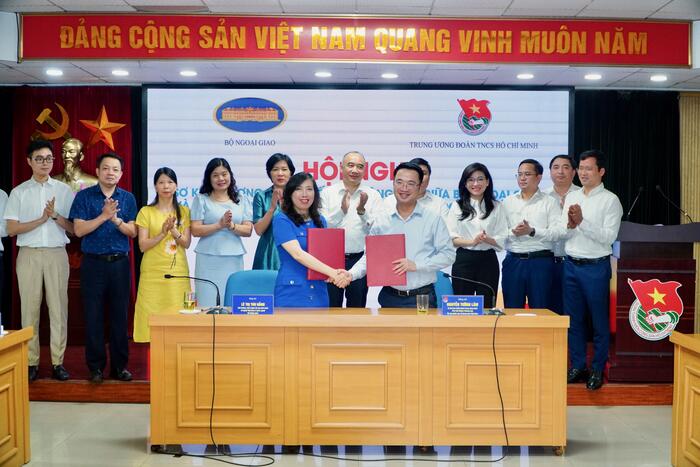Bộ Ngoại giao và Trung ương Đoàn Thanh niên Cộng sản Hồ Chí Minh Ký kết Kế hoạch triển khai Chương trình phối hợp công tác giai đoạn 2024-2026