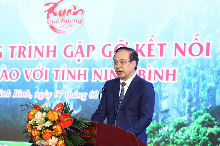 Ông Đặng Thanh Sơn, Ủy viên Ban Thường vụ Tỉnh ủy, Phó chủ tịch UBND tỉnh Ninh Bình phát biểu.