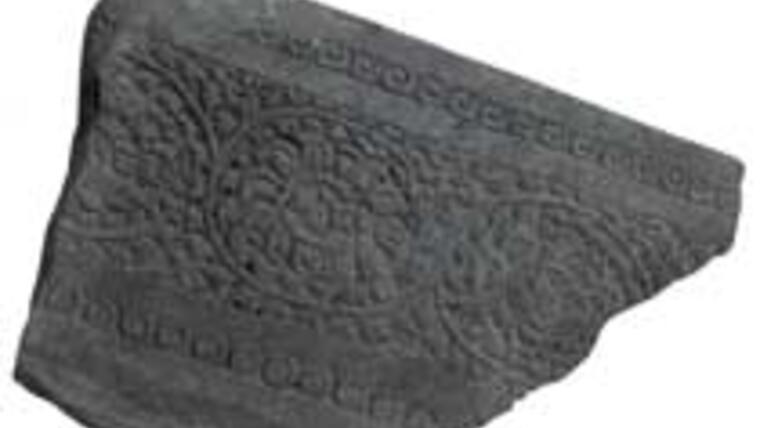 Một số di vật điêu khắc đá thời Lý Trần