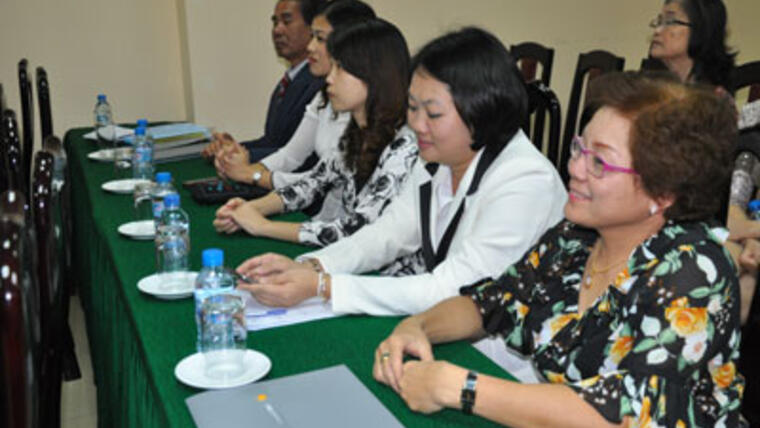 Bế mạc khóa tập huấn nghiệp vụ giảng dạy tiếng Việt cho giáo viên kiều bào