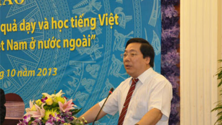 Báo chí với việc nâng cao hiệu quả dạy và học tiếng Việt cho kiều bào