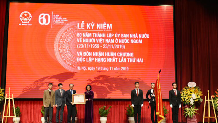 Ủy ban Nhà nước về NVNONN kỷ niệm 60 năm thành lập và đón nhận Huân chương Độc lập hạng Nhất