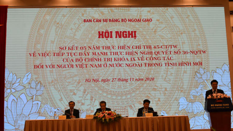 Tăng cường công tác thông tin, thúc đẩy dạy và học tiếng Việt cho kiều bào nhằm giữ gìn, phát huy bản sắc văn hóa dân tộc
