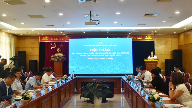 Hội thảo “Xây dựng và phát triển các mạng lưới chuyên gia, trí thức trong các lĩnh vực công nghệ chiến lược”