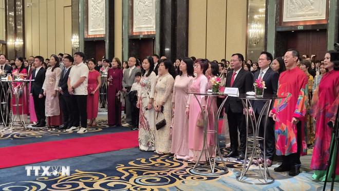 Đông đảo kiều bào tới tham dự Tết Cộng đồng 2026. (Ảnh: Việt Dũng/TTXVN) ttxvn-xuan-binh-ngo-2026-tet-cong-dong-dam-am-vui-tuoi-o-singapore2.jpg