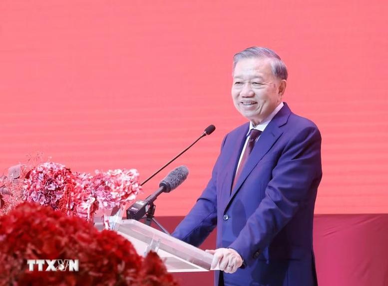 Tổng Bí thư, Chủ tịch nước Tô Lâm gặp gỡ cộng đồng người Việt Nam tại Thái Lan- Ảnh 2.