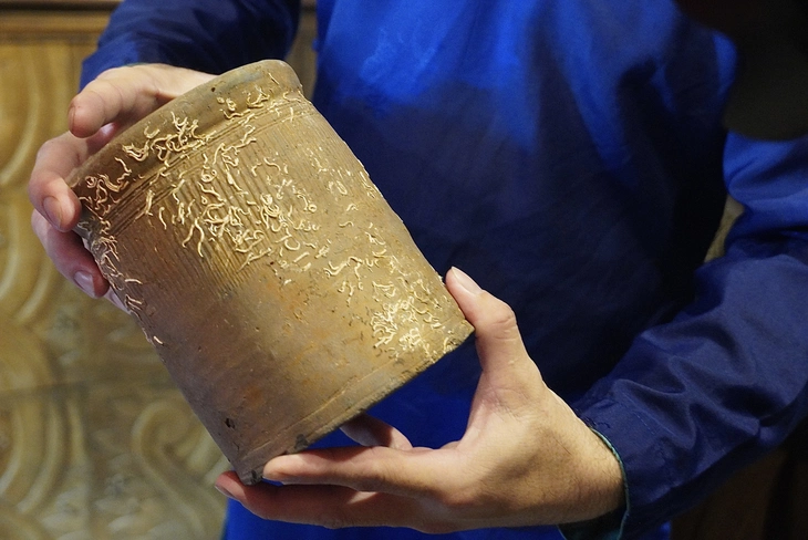 Cuộc gặp giữa hai thế hệ kiều bào bên dòng sông Hương - Ảnh 6.