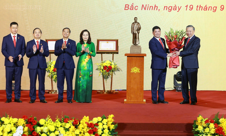 Tổng Bí thư, Chủ tịch nước Tô Lâm: Xây dựng Bắc Ninh trở thành đô thị hiện đại nhưng vẫn đậm đà hồn cốt văn hóa Kinh Bắc- Ảnh 4.