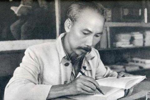 Tận tâm vì hòa bình - Triết học Hồ Chí Minh qua “Nhật ký trong tù”