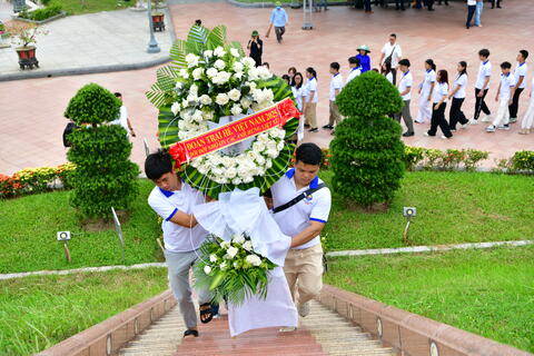 Trại hè Việt Nam 2025: Hành trình tri ân của thế hệ trẻ kiều bào tại vùng đất Quảng Trị anh hùng