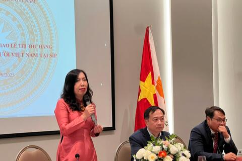 Thứ trưởng Bộ Ngoại giao Lê Thị Thu Hằng thăm cộng đồng người Việt tại Cộng hòa Síp
