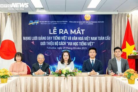 Ra mắt Mạng lưới Giảng dạy tiếng Việt và Văn hoá Việt Nam toàn cầu & Giới thiệu bộ sách “Vui học tiếng Việt” tại Fukuoka, Nhật Bản