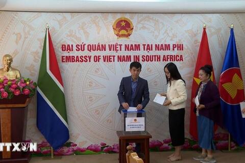 Tấm lòng người Việt ở Nam Phi hướng về đồng bào vùng bão lũ