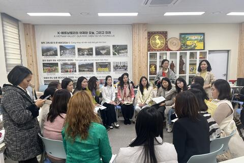 Ủy ban Nhà nước về người Việt Nam ở nước ngoài hỗ trợ nâng cao hiệu quả dạy và học tiếng Việt tại Hàn Quốc