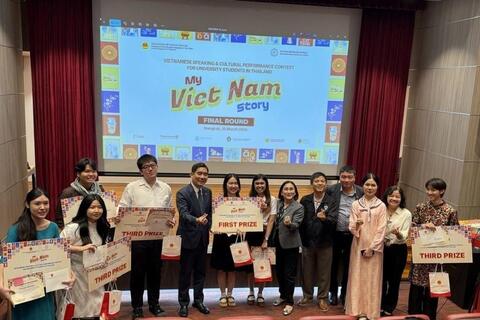 “Câu chuyện Việt Nam của tôi” thắp lửa đam mê nơi đất nước Chùa Vàng