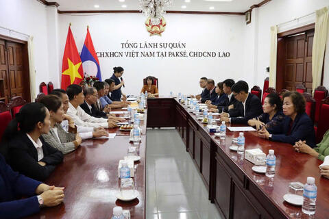 Tổng Lãnh sự quán Việt Nam tại Pakse tổ chức Hội nghị Quán triệt Nghị quyết số 23-NQ/TW
