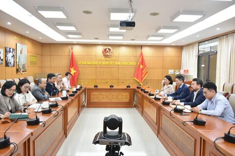 Lãnh đạo Ủy ban Nhà nước về người Việt Nam ở nước ngoài gặp gỡ kiều bào Ba Lan, Thổ Nhĩ Kỳ