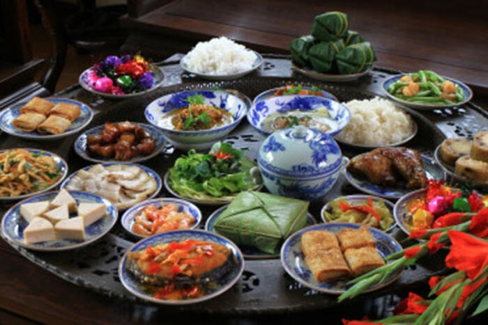 Mâm cỗ ngày Tết của người Huế