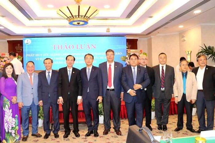 Các đại biểu tham dự hội nghị