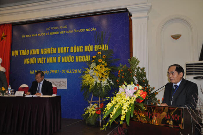 Ông Hoàng Mạnh Huê, Chủ tịch Liên hiệp các hội doanh nghiệp Việt Nam tại châu Âu phát biểu