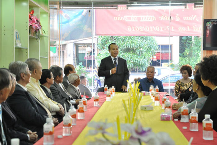 Thứ trưởng Vũ Hồng Nam phát biểu tại buổi gặp gỡ Tổng hội người Việt toàn Thái
