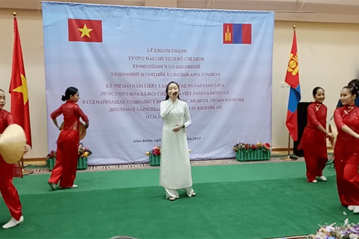 Những bài hát về Bác Hồ của các cháu học sinh Trường 14 mang tên Hồ Chí Minh
