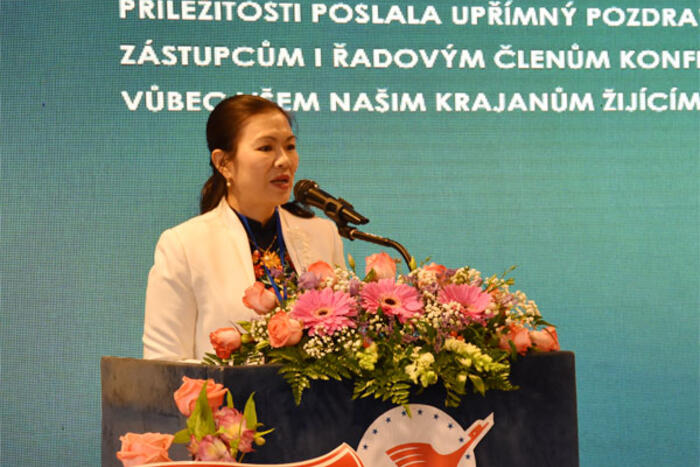 Phó Chủ tịch Ủy ban Trung ương Mặt trận Tổ quốc Việt Nam Trương Thị Ngọc Ánh phát biểu tại Đại hội