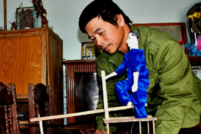 Con rối được làm từ gỗ thừng mực