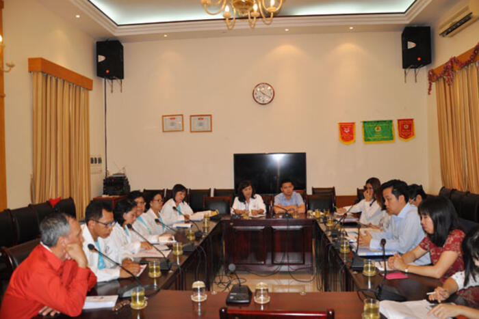 Đoàn Giáo viên tỉnh Nakhon Phanom gặp mặt Lãnh đạo Sở ngoại vụ Hà Nội