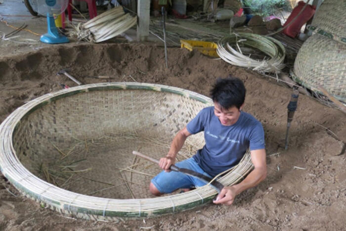 Thuyền thúng Phú Mỹ được làm rất kỹ càng