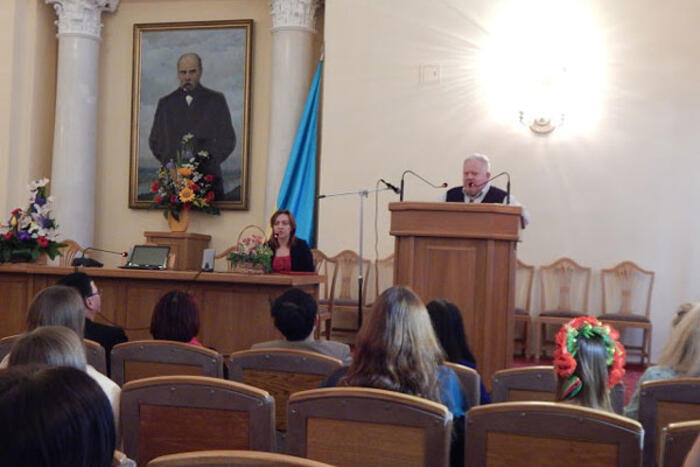 Thầy B.I.Petrovich bày tỏ niềm khâm phục các thầy cô và sinh viên
