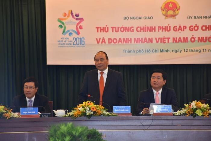 Thủ tướng Nguyễn Xuân Phúc phát biểu tại buổi gặp mặt
