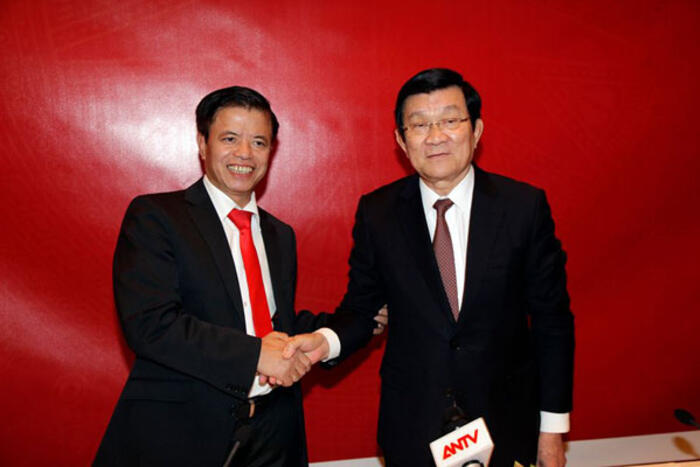 Vinh dự được chụp ảnh cùng Chủ tịch nước Trương Tấn Sang