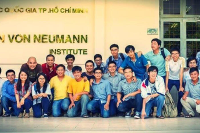 GS-TS Dương Nguyên Vũ và các học viên Viện John von Neumann
