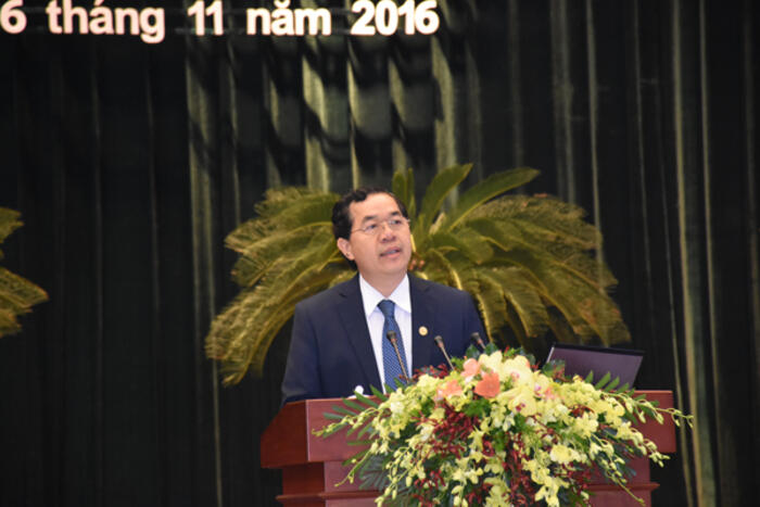 Ông Sử Ngọc Anh, Giám đốc Sở Kế hoạch và Đầu tư TP Hồ Chí Minh, báo cáo dẫn đề Hội nghị chuyên đề 1