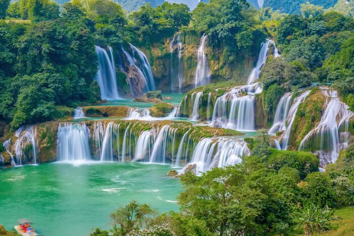Thác Bản Giốc - 1 trong 4 thác vùng biên giới lớn và đẹp nhất thế giới