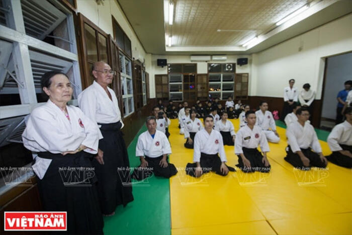 Hai vợ chồng võ sư Aikido Đặng Văn Phát và Nguyễn Thị Thanh Loan cùng giảng dạy Aikido tại Tp. ồ Chí Minh. Ảnh: Thông Hải