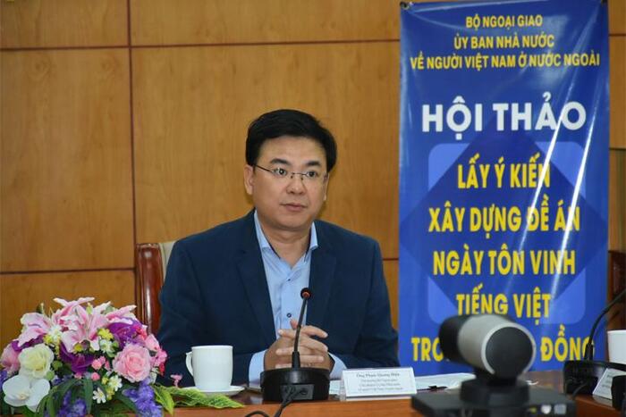 Thứ trưởng Bộ Ngoại giao, Chủ nhiệm UBNNVNVNONN Phạm Quang Hiệu phát biểu Khai mạc Hội thảo