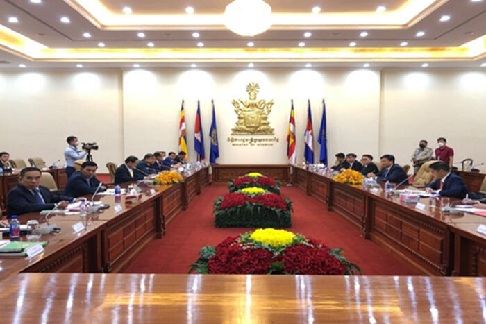 Quang cảnh buổi làm việc của Đoàn công tác với Bộ Nội vụ Campuchia 