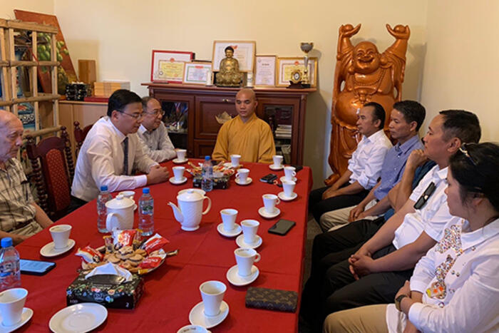 Thứ trưởng Phạm Quang Hiệu thăm chùa Nhân Hòa và làm việc với Trung tâm Văn hóa Phật Giáo Việt Nam tại Ba Lan