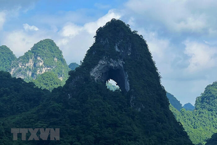 Năm 2021, Bộ Văn hóa Thể Thao và Du lịch đã xếp hạng di tích quốc gia đối với Danh lam thắng cảnh Mắt Thần Núi