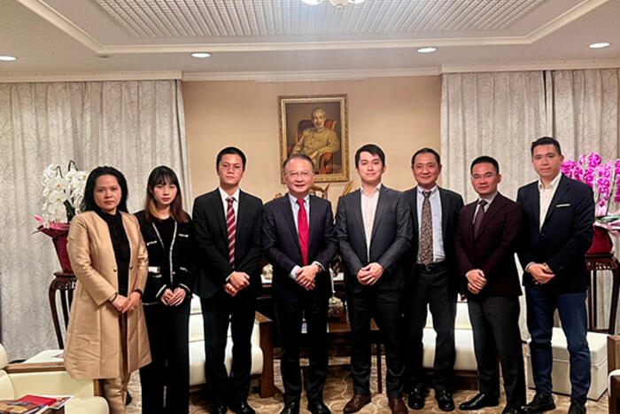 Đoàn làm việc với Hội trí thức Việt Nam tại Nhật Bản